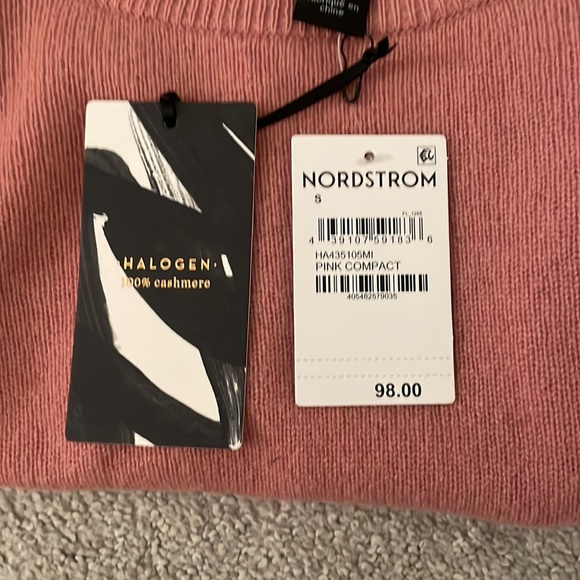 Mauve cashmere sweater. - Picture 4 of 4